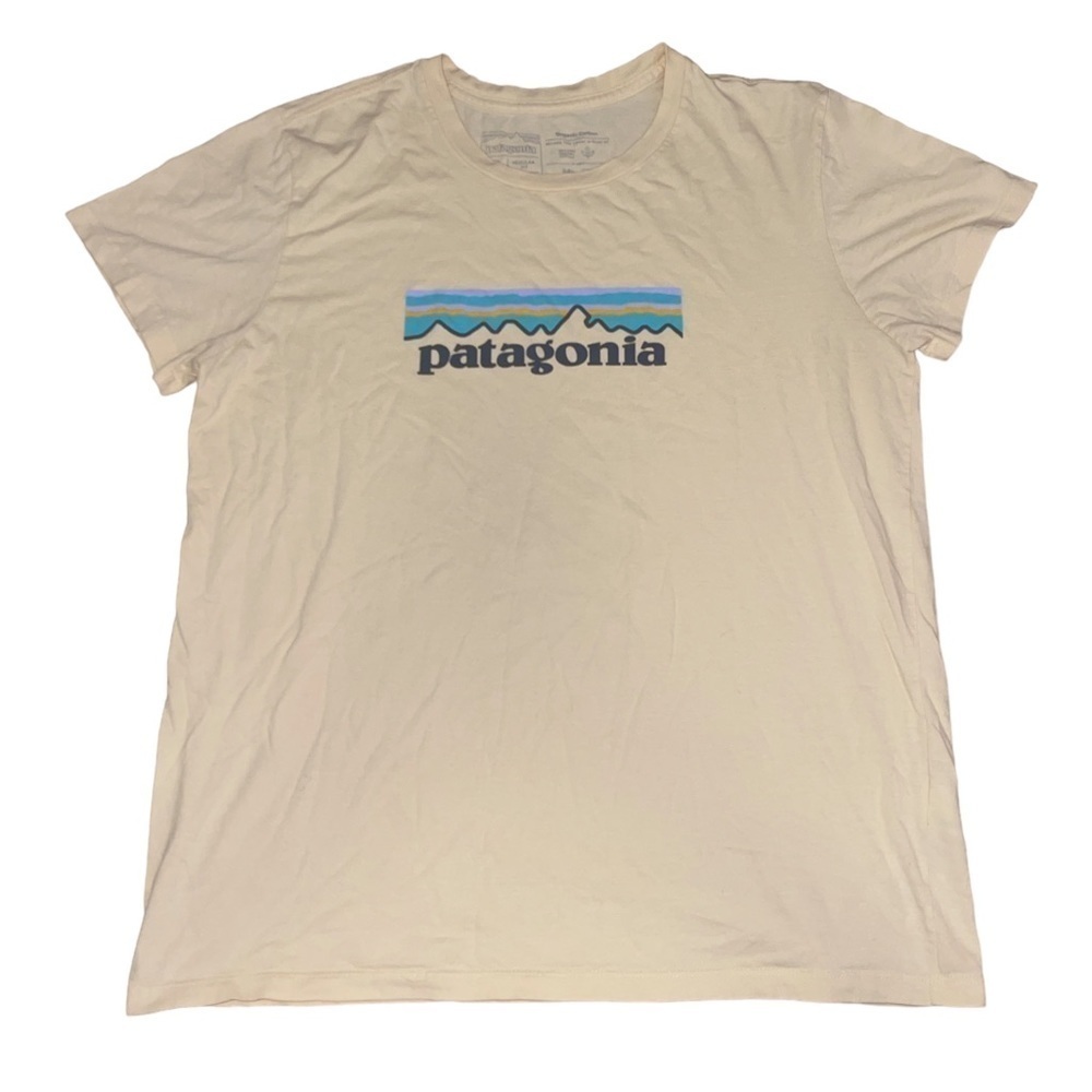 Patagonia women’s yellow lightweight logo mountain T-shirt size small